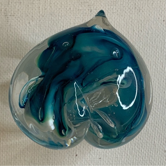 Turquoise Blue Art Glass Heart Paperweight Swirling Bright Colors Hand Blown 2.5 - Picture 5 of 16